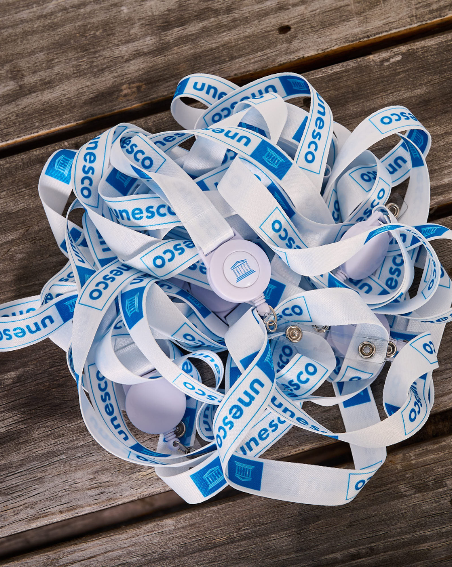 Cordón porta credencial UNESCO