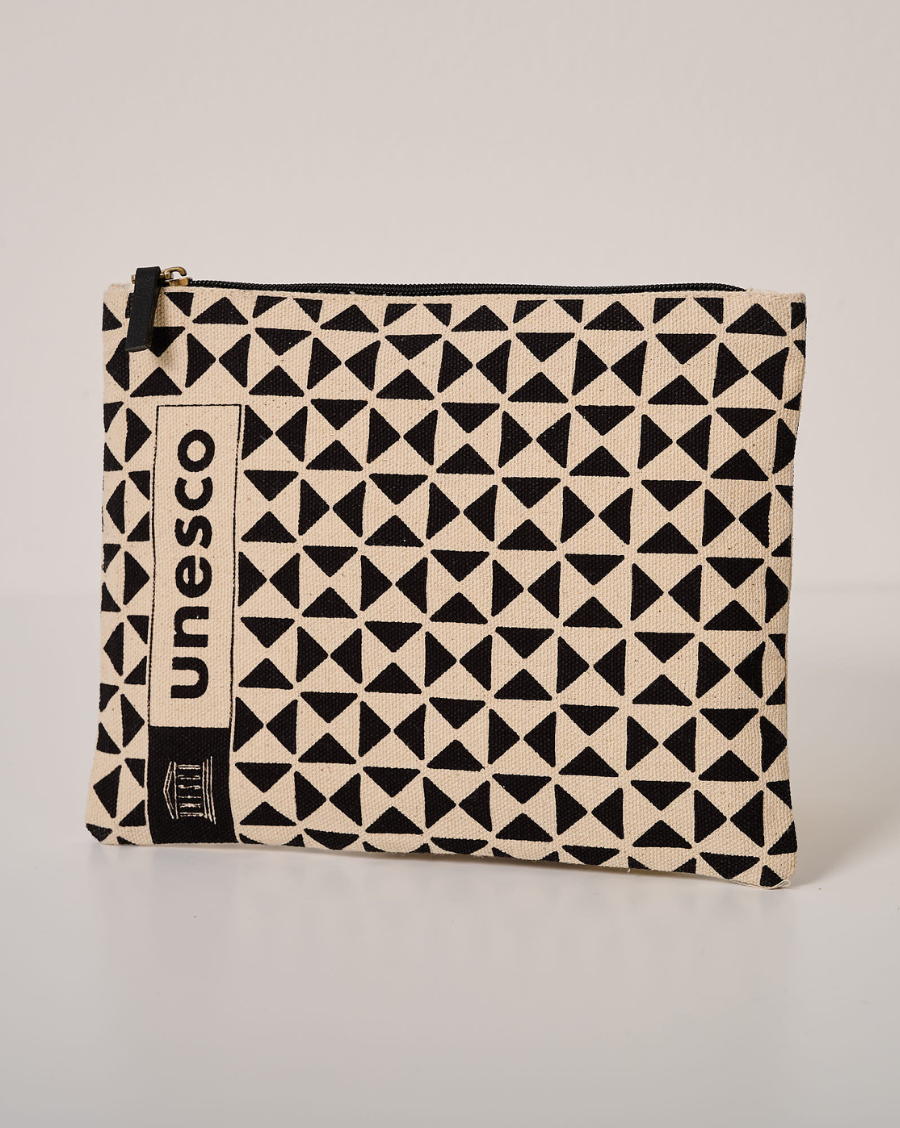 Pochette triangle UNESCO