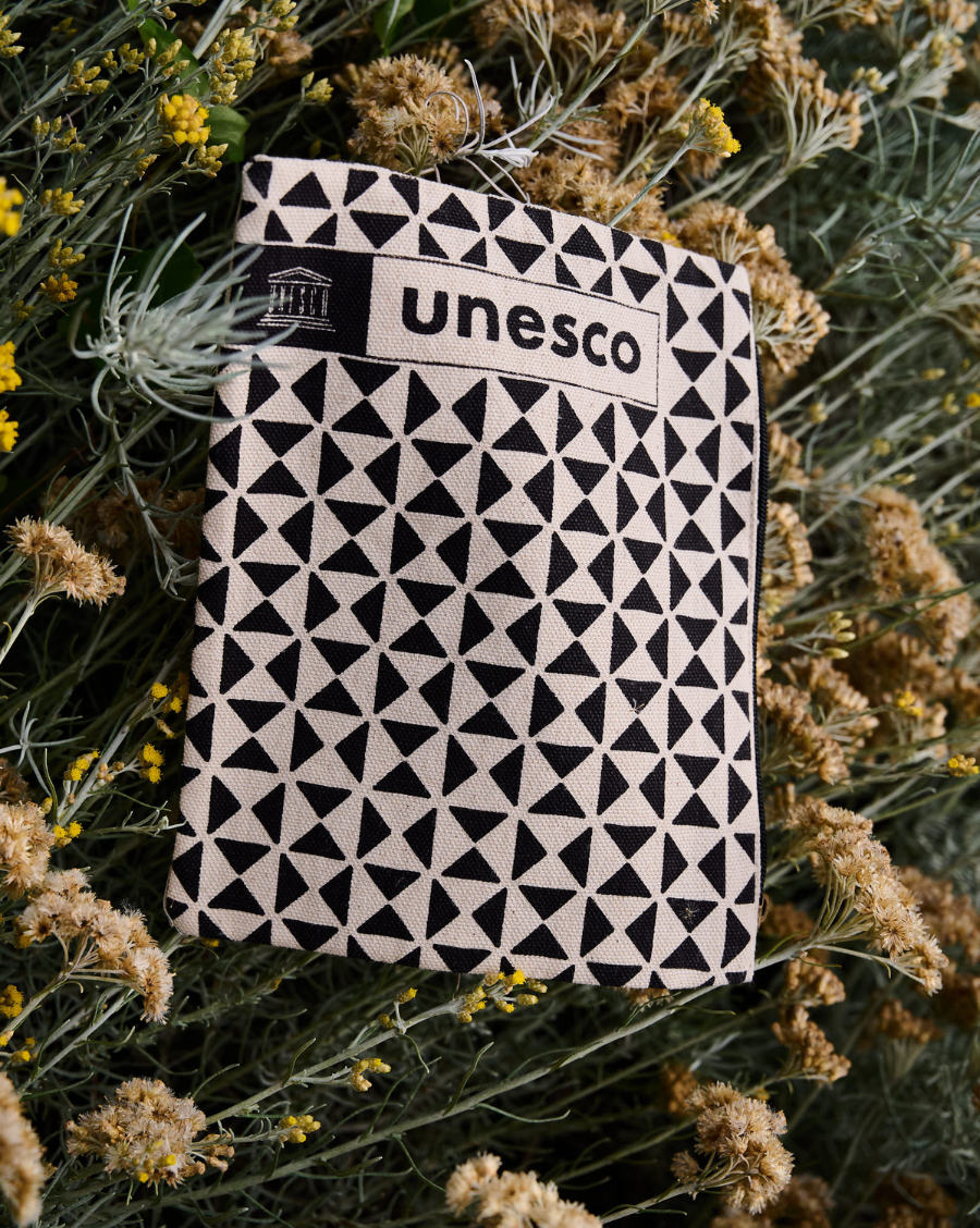 Pochette triangle UNESCO